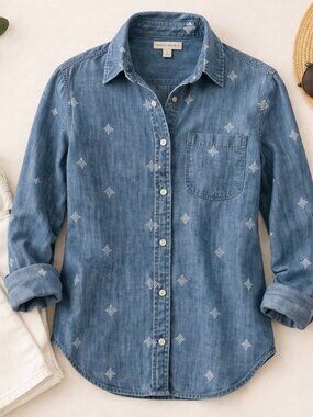 American Eagle Embroidered Chambray Button-Up Shirt – Size XS